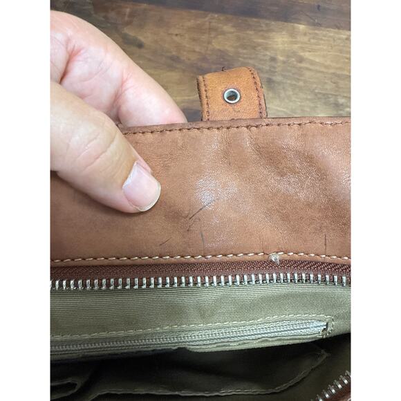 Vintage COACH Hamptons Brown Leather Shoulder Bag Tote Purse Style No. F12607 - Picture 9 of 16